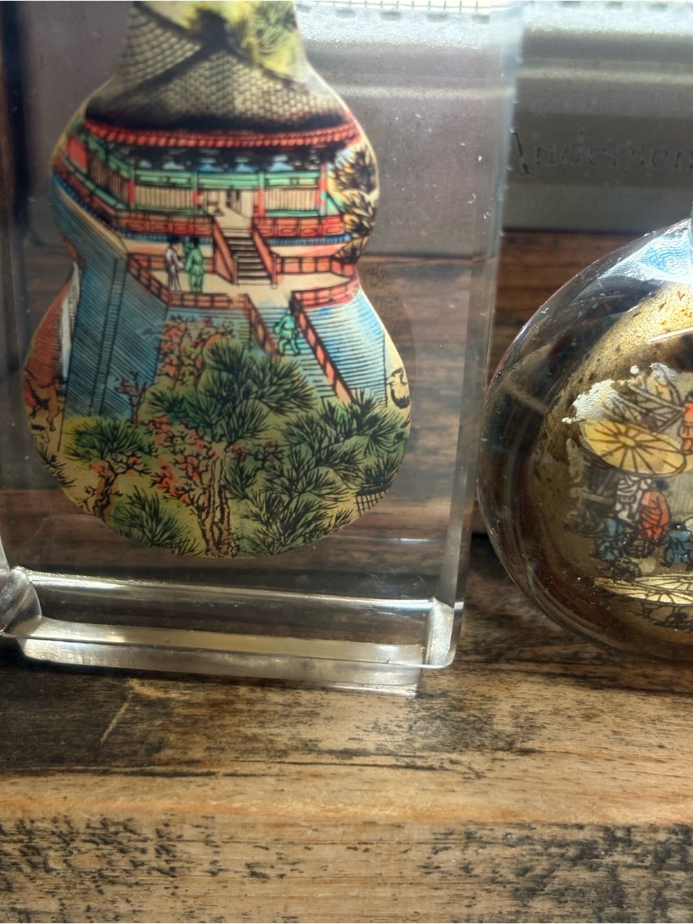 Japanese reverse painted snuff bottle in good condition